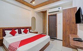 Hotel O Royal Raj